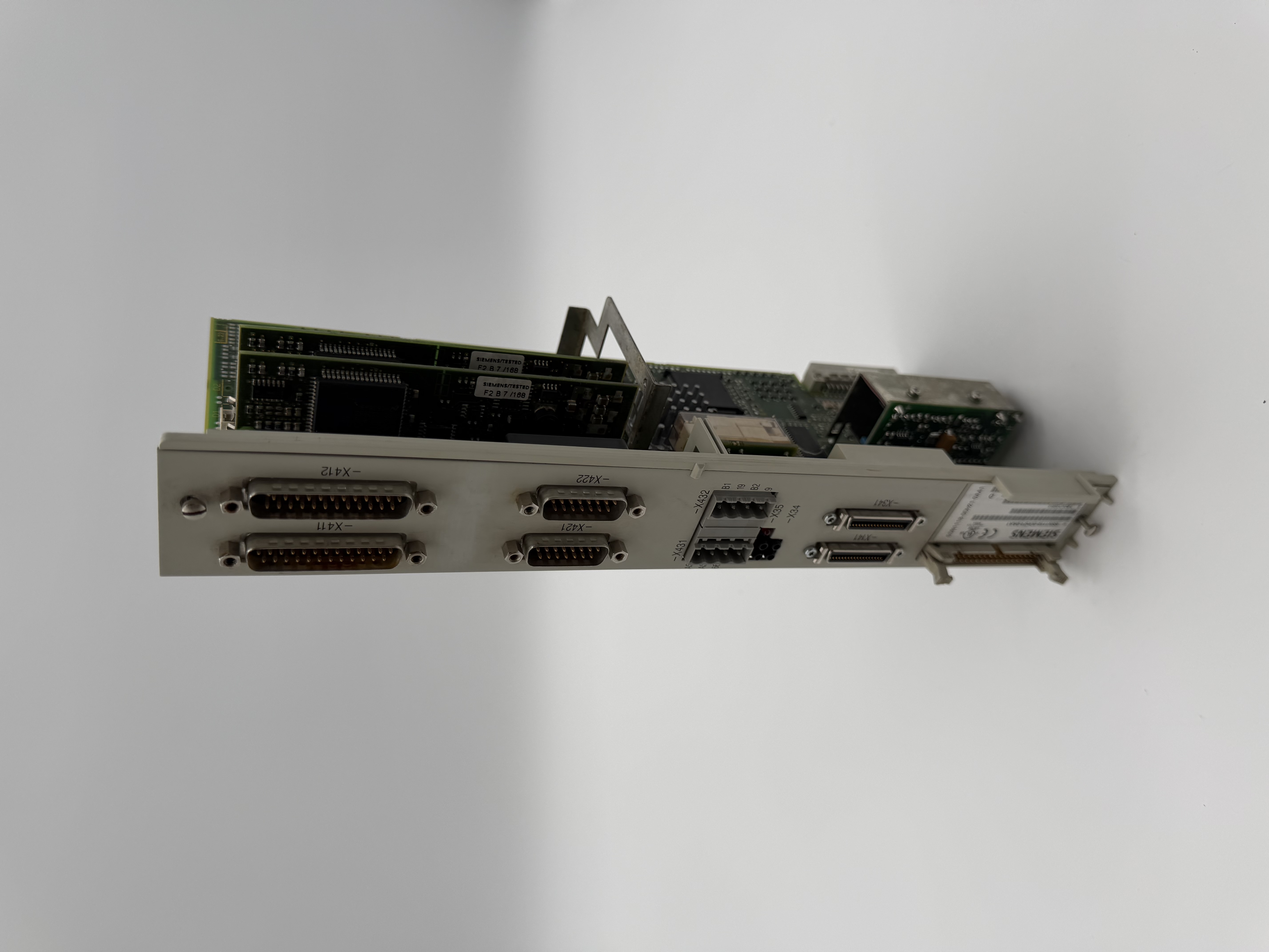 6SN118-0DH21-0AA1 / VERSION: D