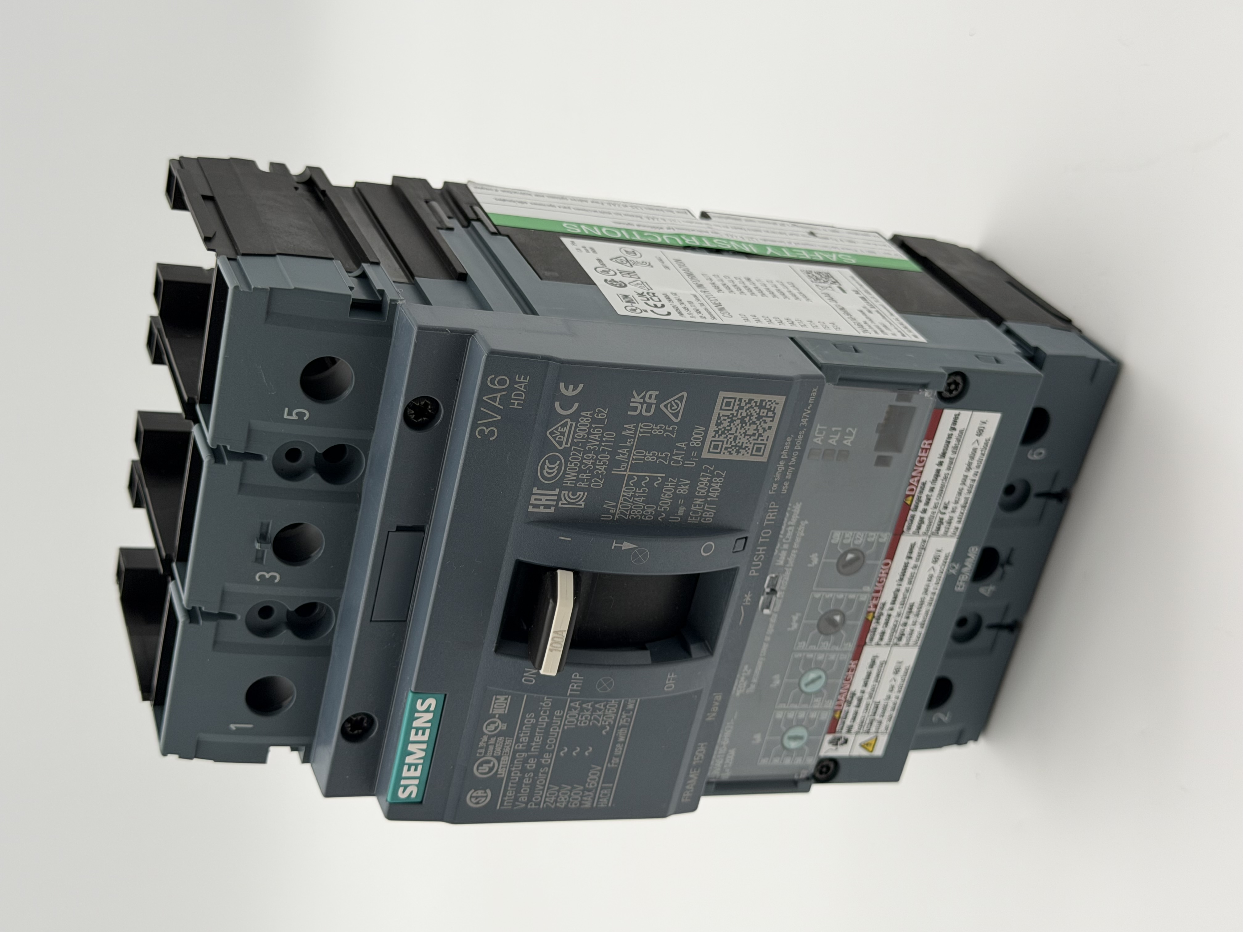 3VA6110-6HN31-0AA0