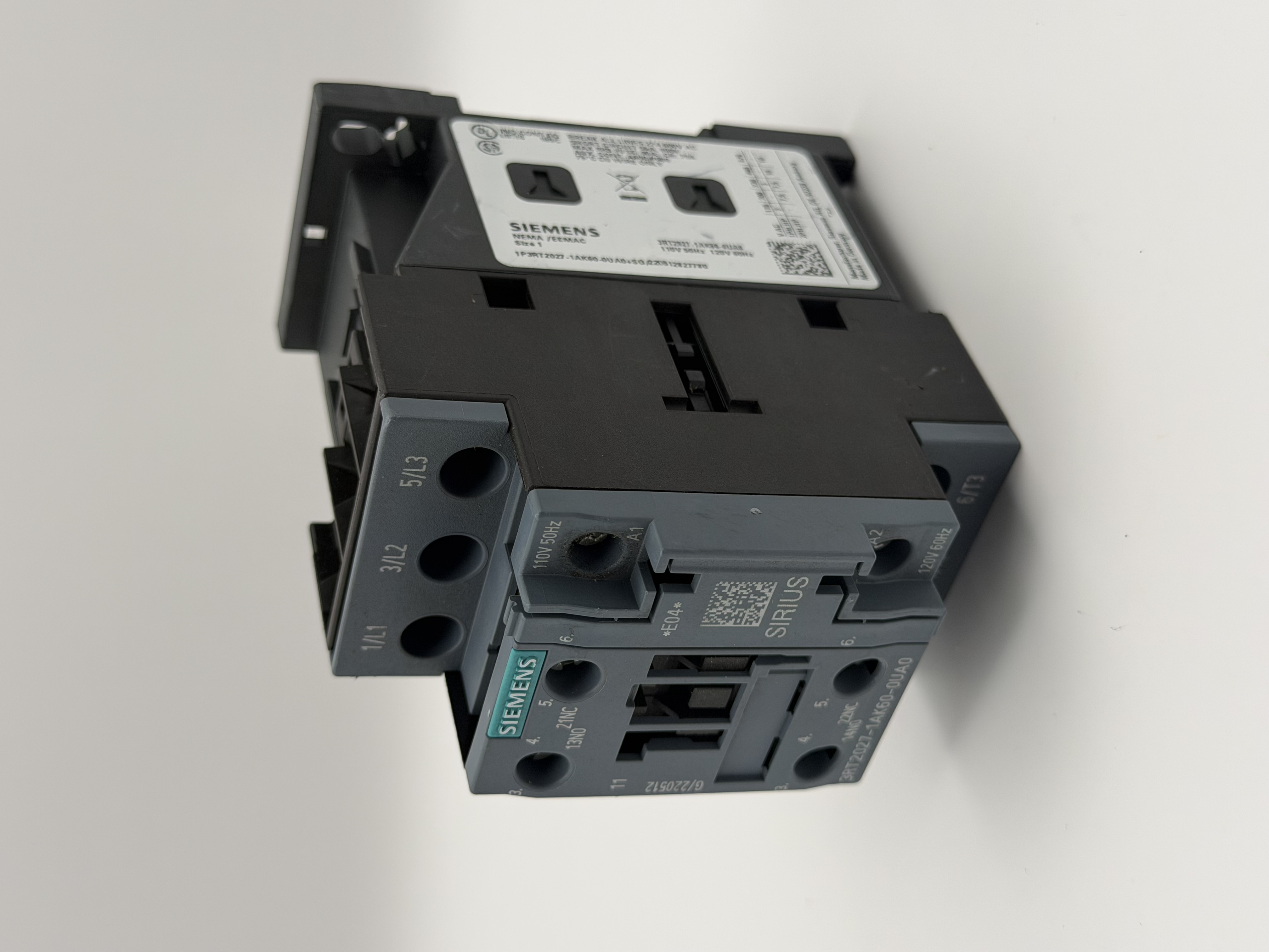 3RT2027-1AK60-0UA0