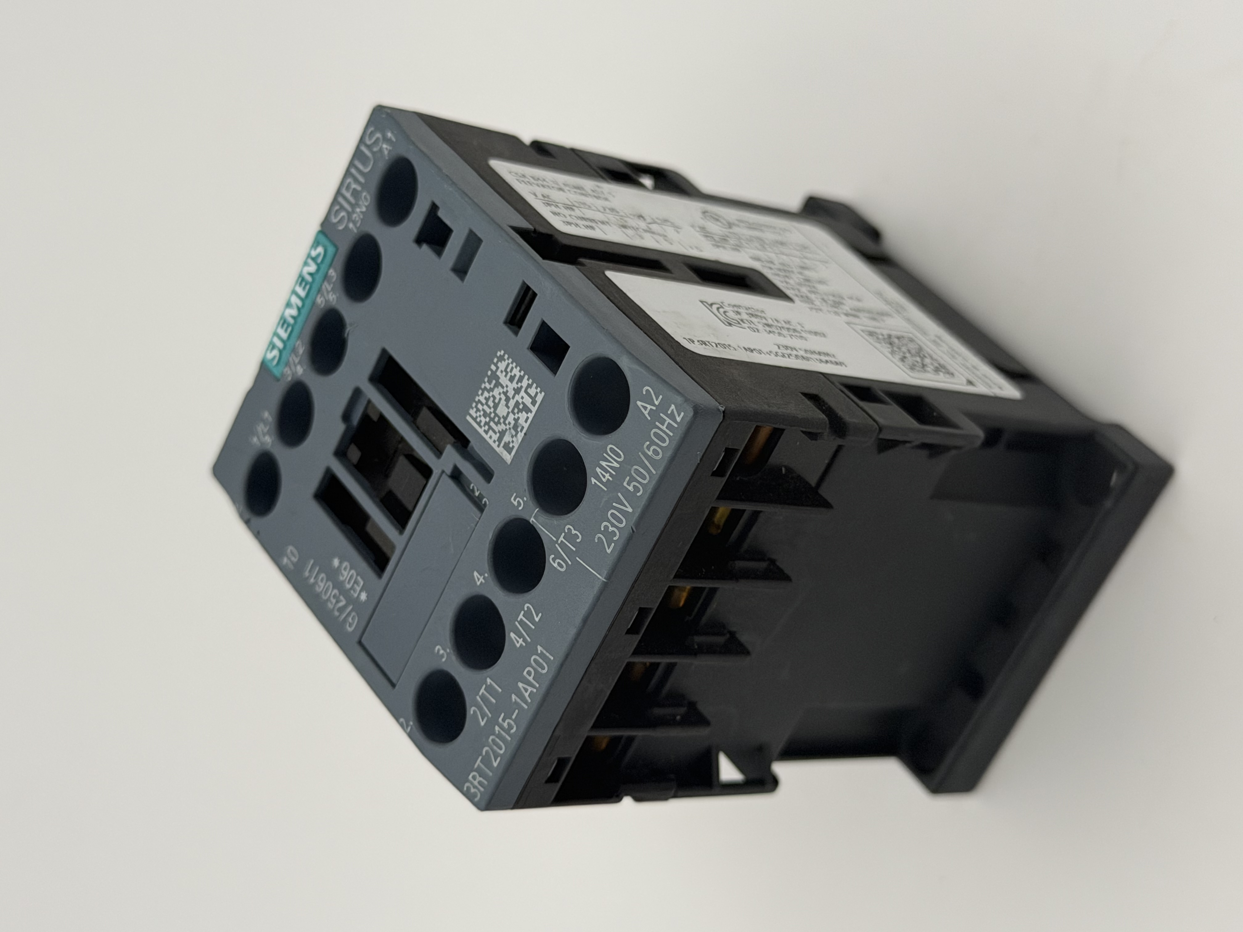 3RT2015-1AP01