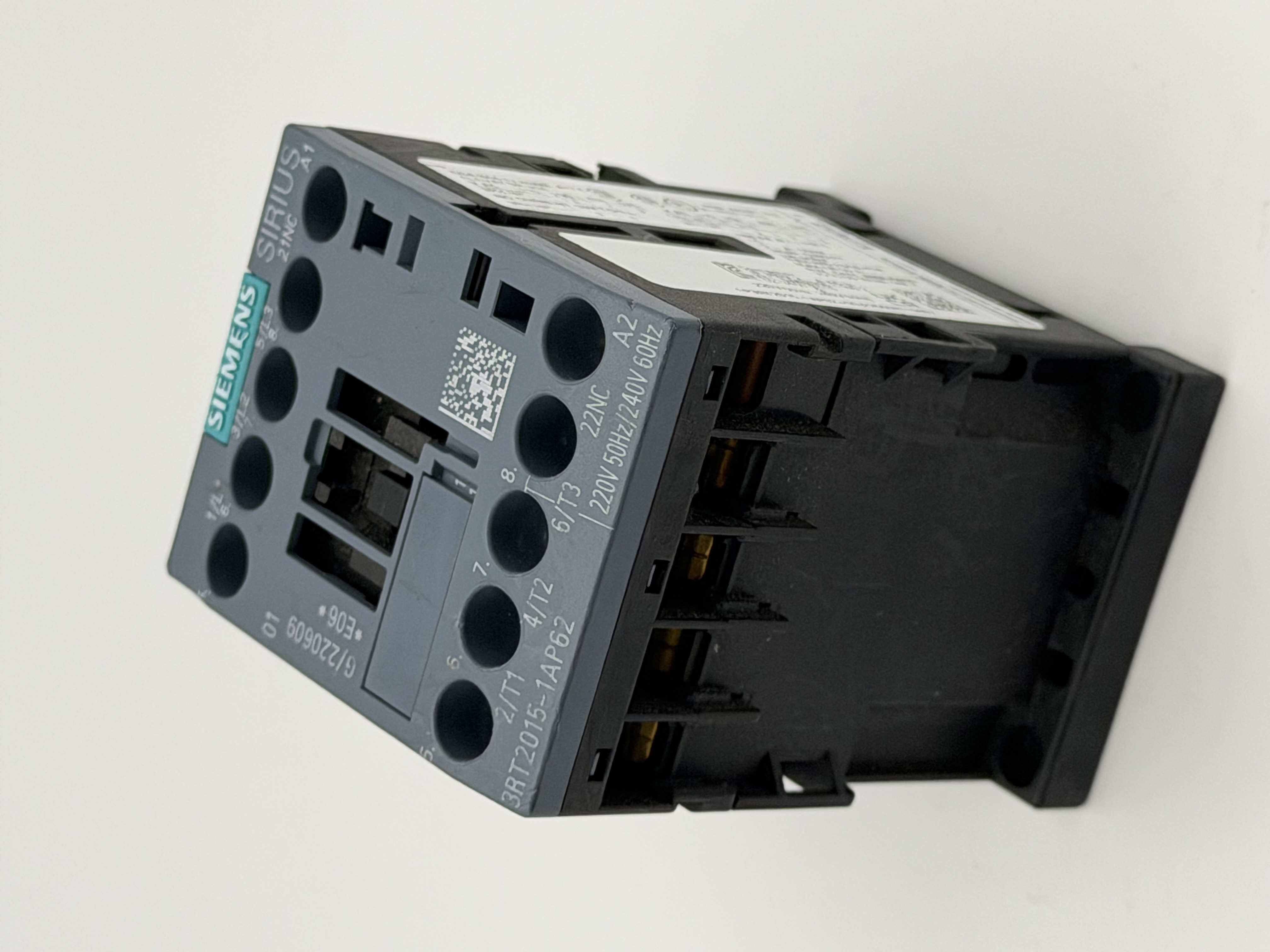 3RT2015-1AP62