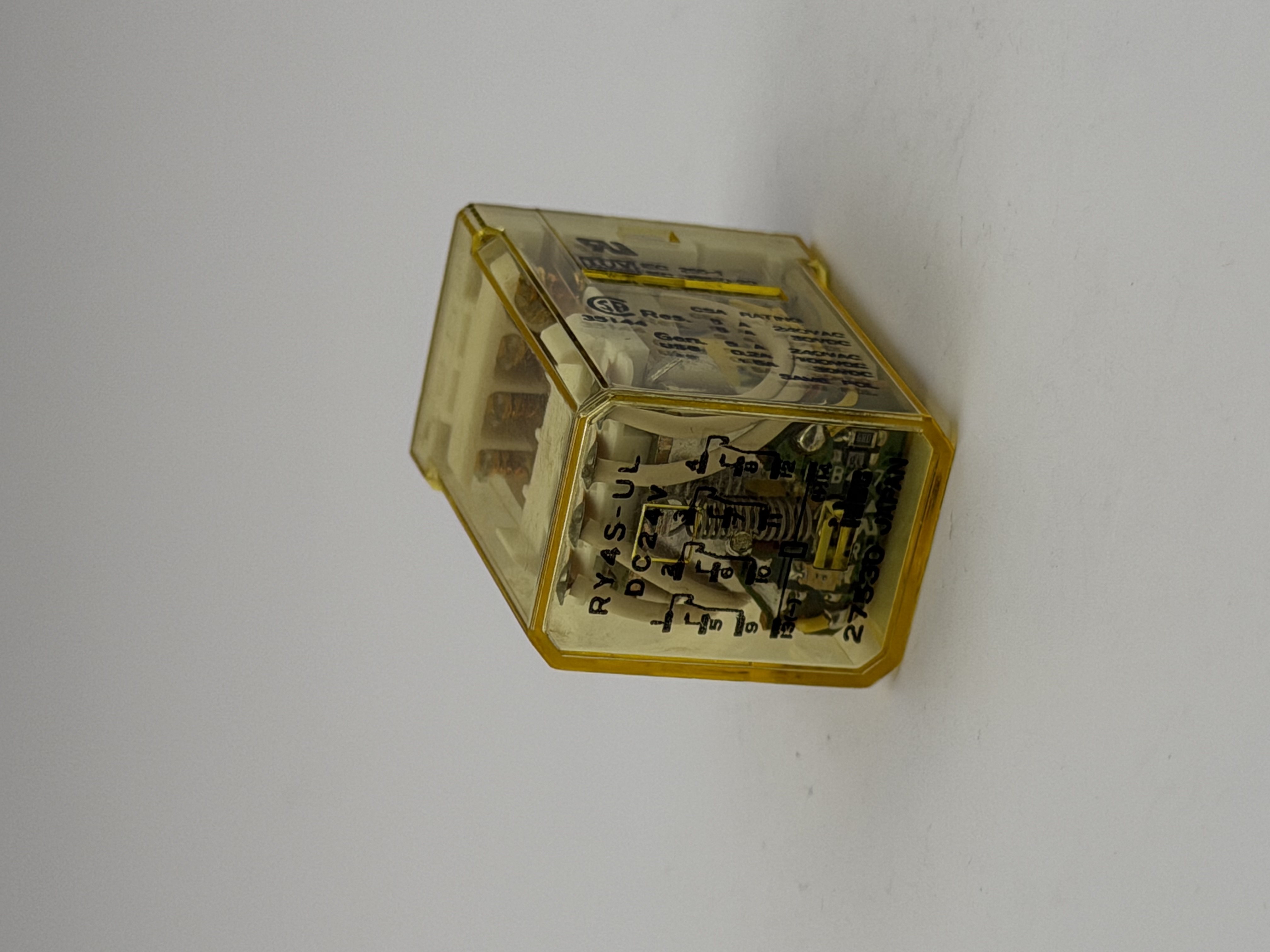 RY4S-UL 24VDC 4PDT 14-Pin General Purpose Plug-In Relay Japan