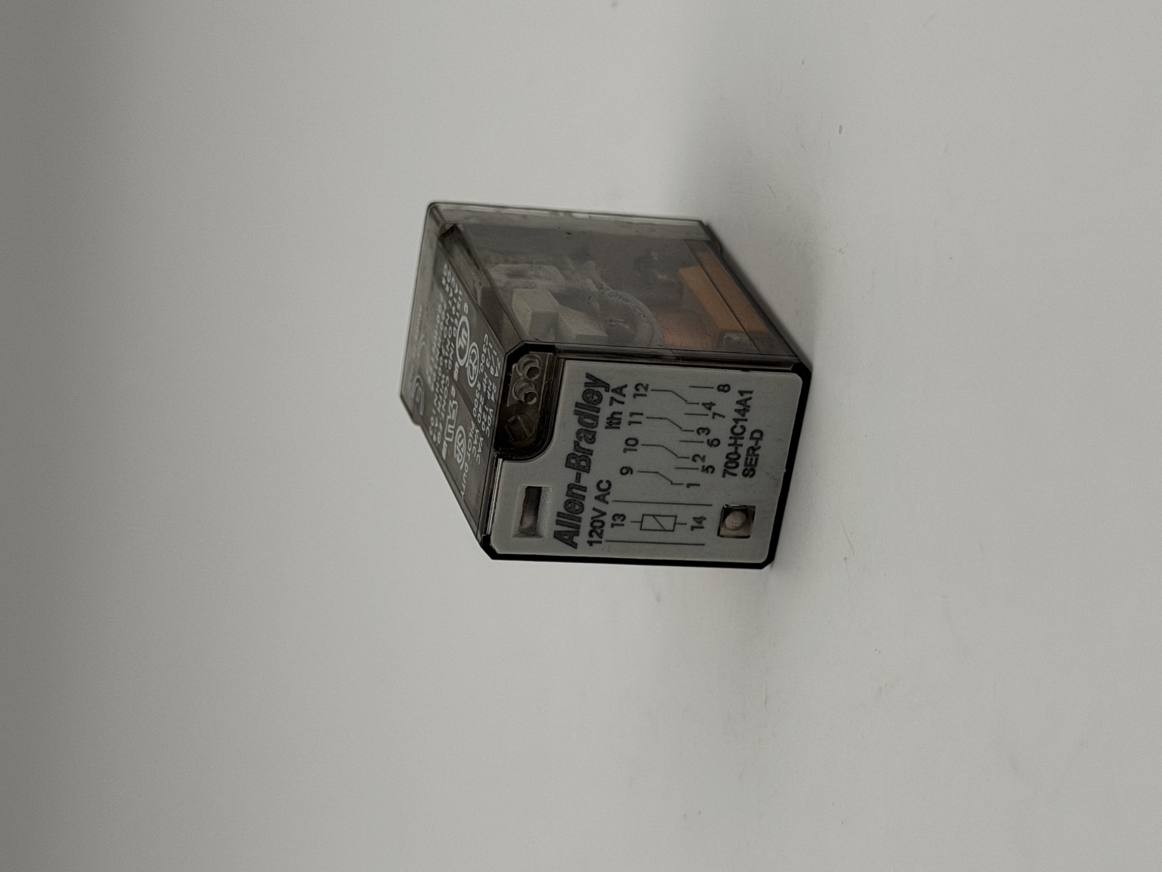 700-HC14A1 Series D 120VAC 4PDT 14-Pin 7A Plug-In Relay