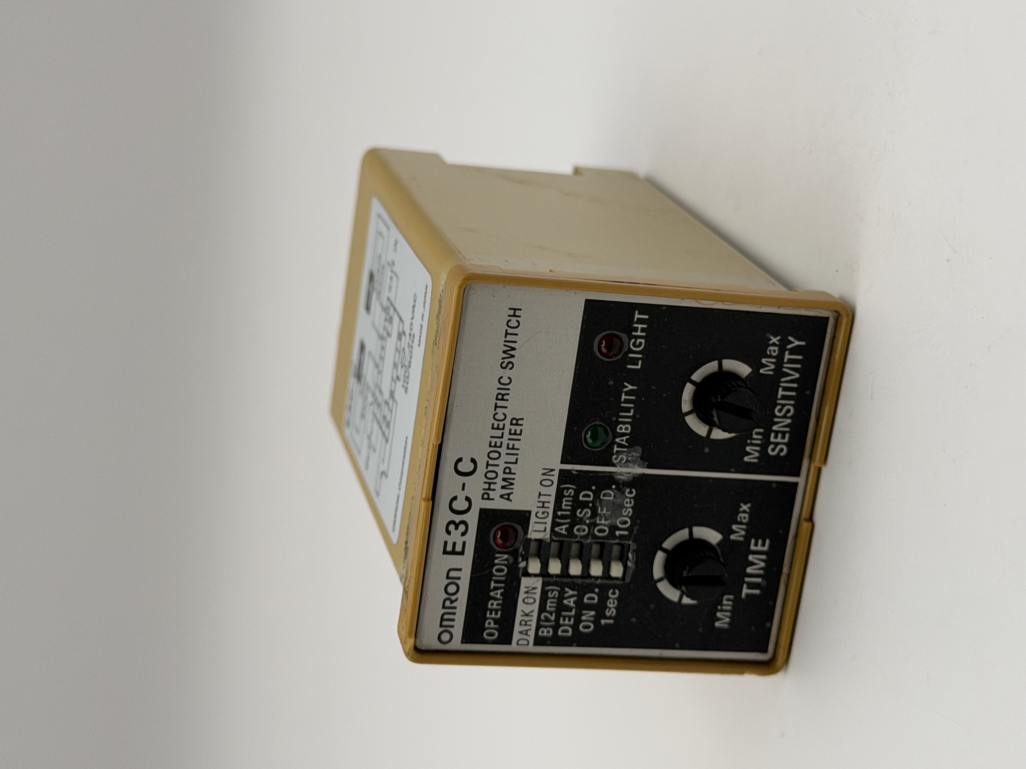 E3C-C Photoelectric Switch Sensor Amplifier Light/Dark ON