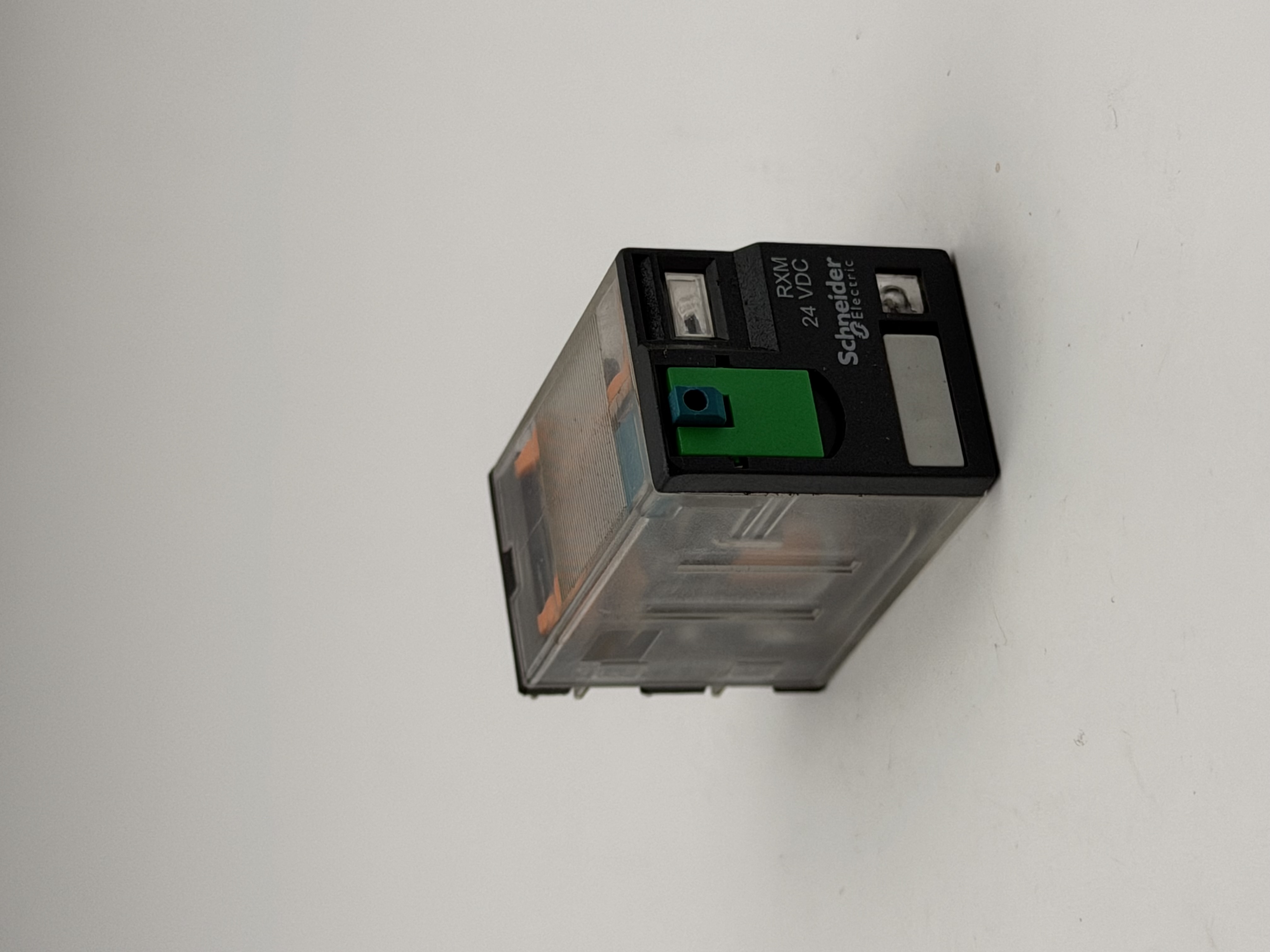 RXM2AB2BD Zelio Relay 24VDC DPDT 12A 250VAC