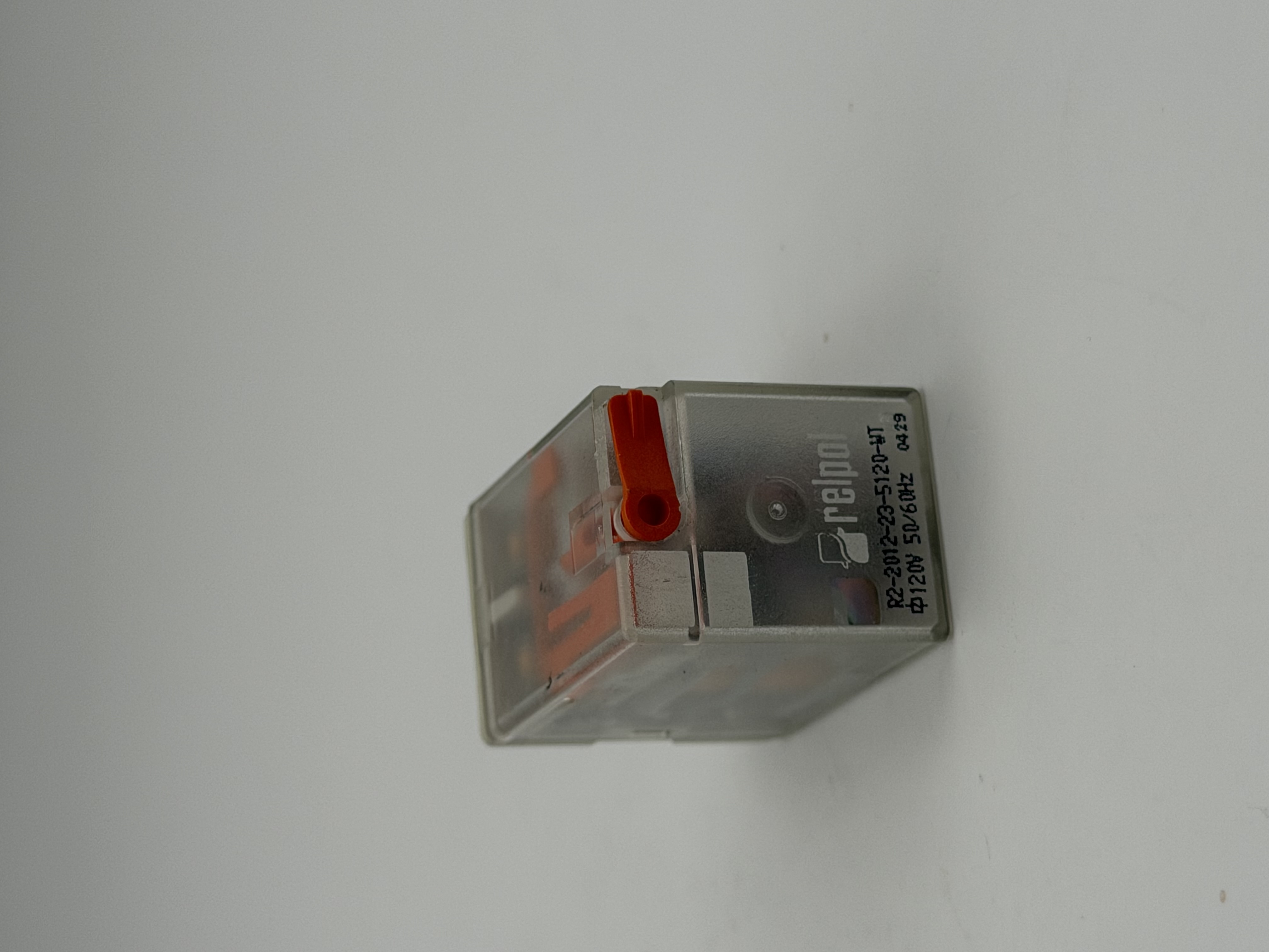 R2-2012-23-5120-WT 120VAC DPDT 12A 8-Pin