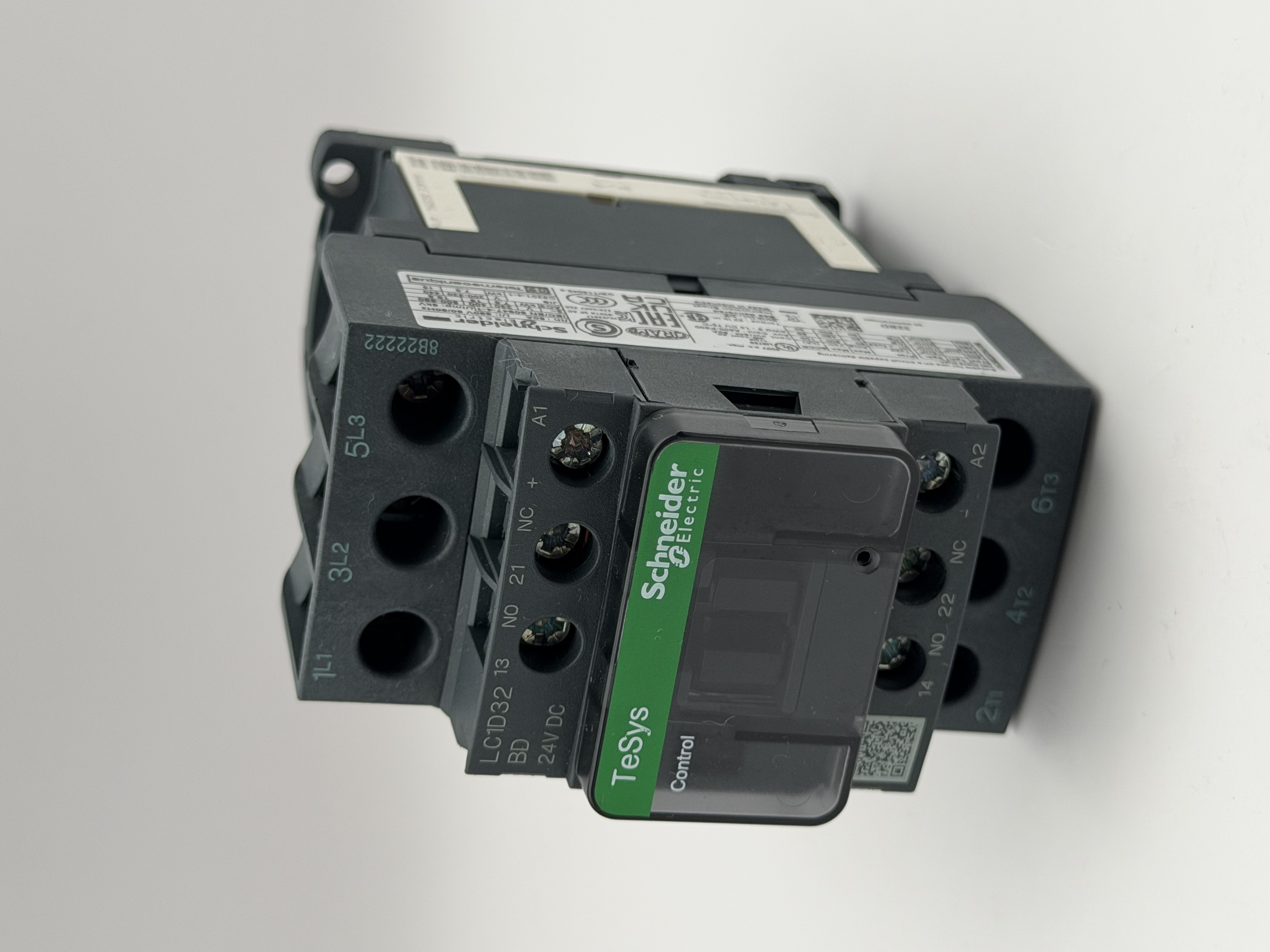 LC1D32BD TeSys D 32A 24VDC Contactor w/ LAD4TBDL Suppressor