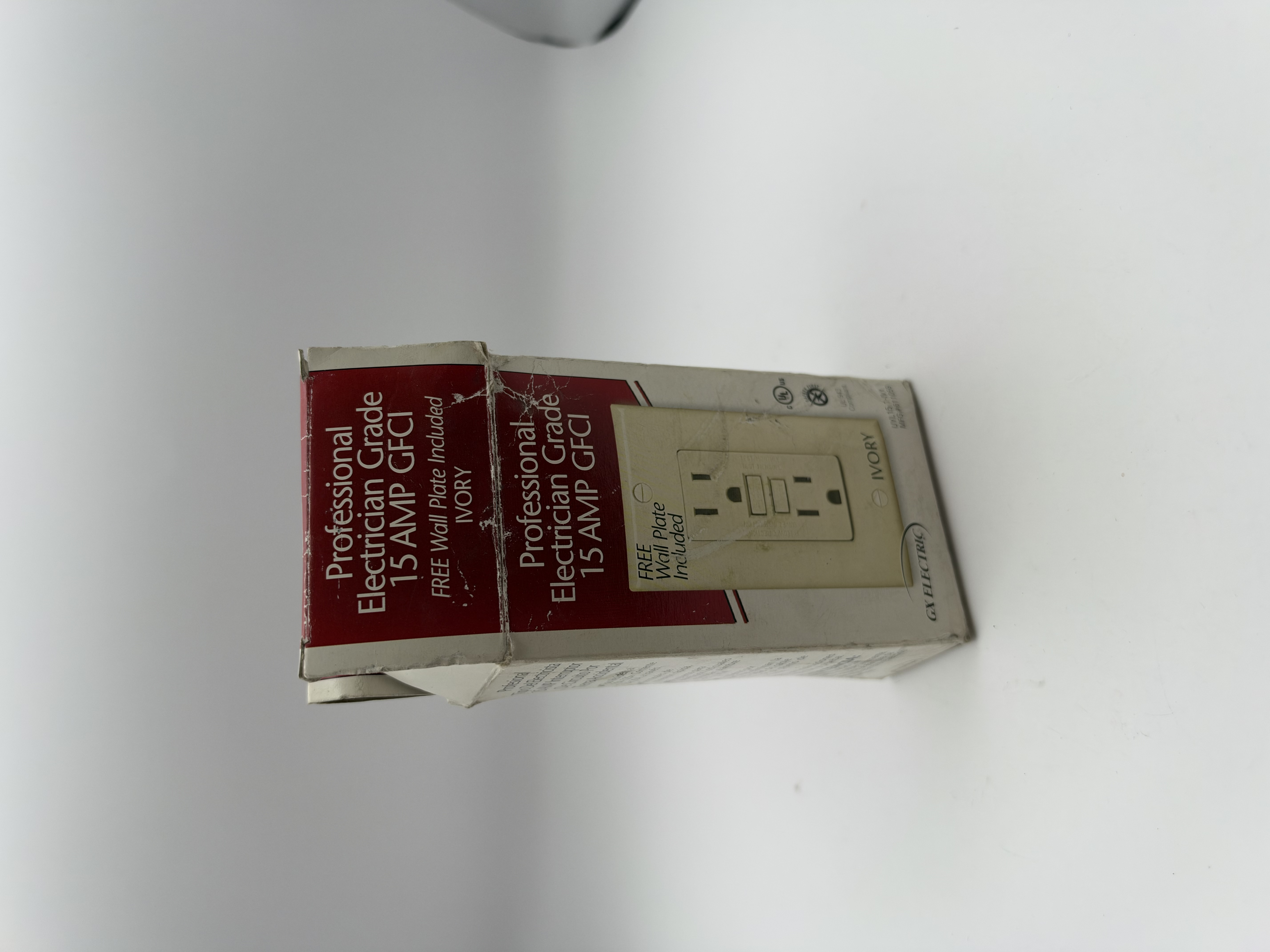 GX Electric UYL15-1-IVY 15A GFCI Receptacle Outlet Ivory Wall Plate