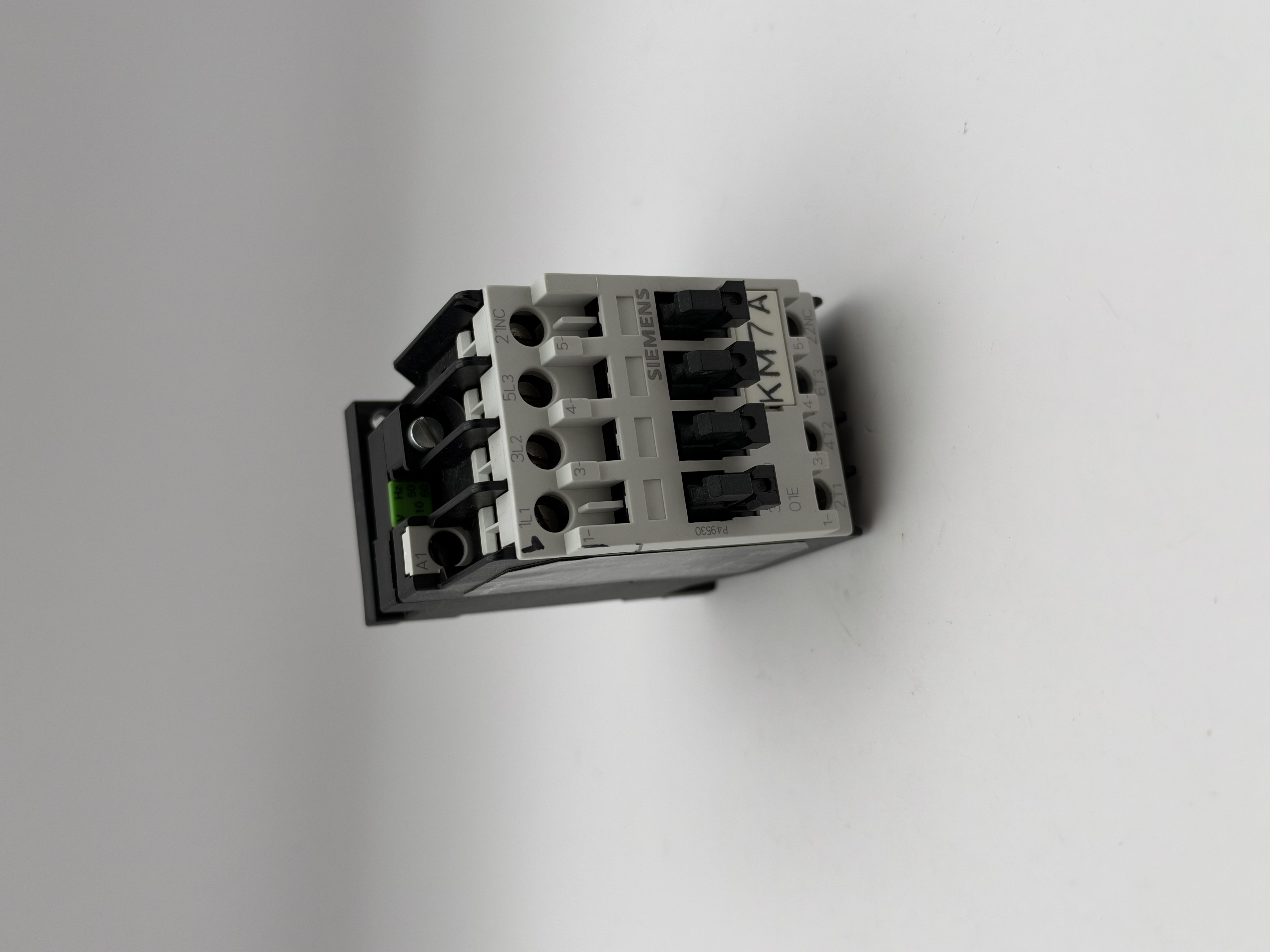 3TF3001-0A Contactor 9A 3-Pole 1NC 600VAC 3TF30
