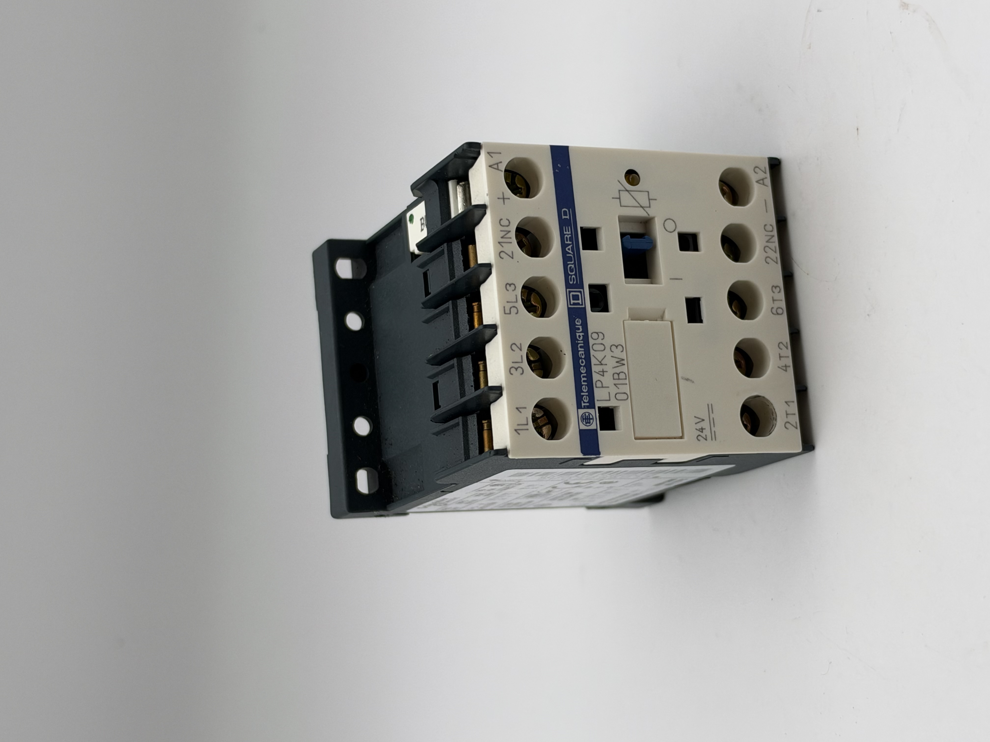 Telemecanique Square D LP4K0901BW3 LP4K09 01BW3 Contactor 24VDC 3-Pole