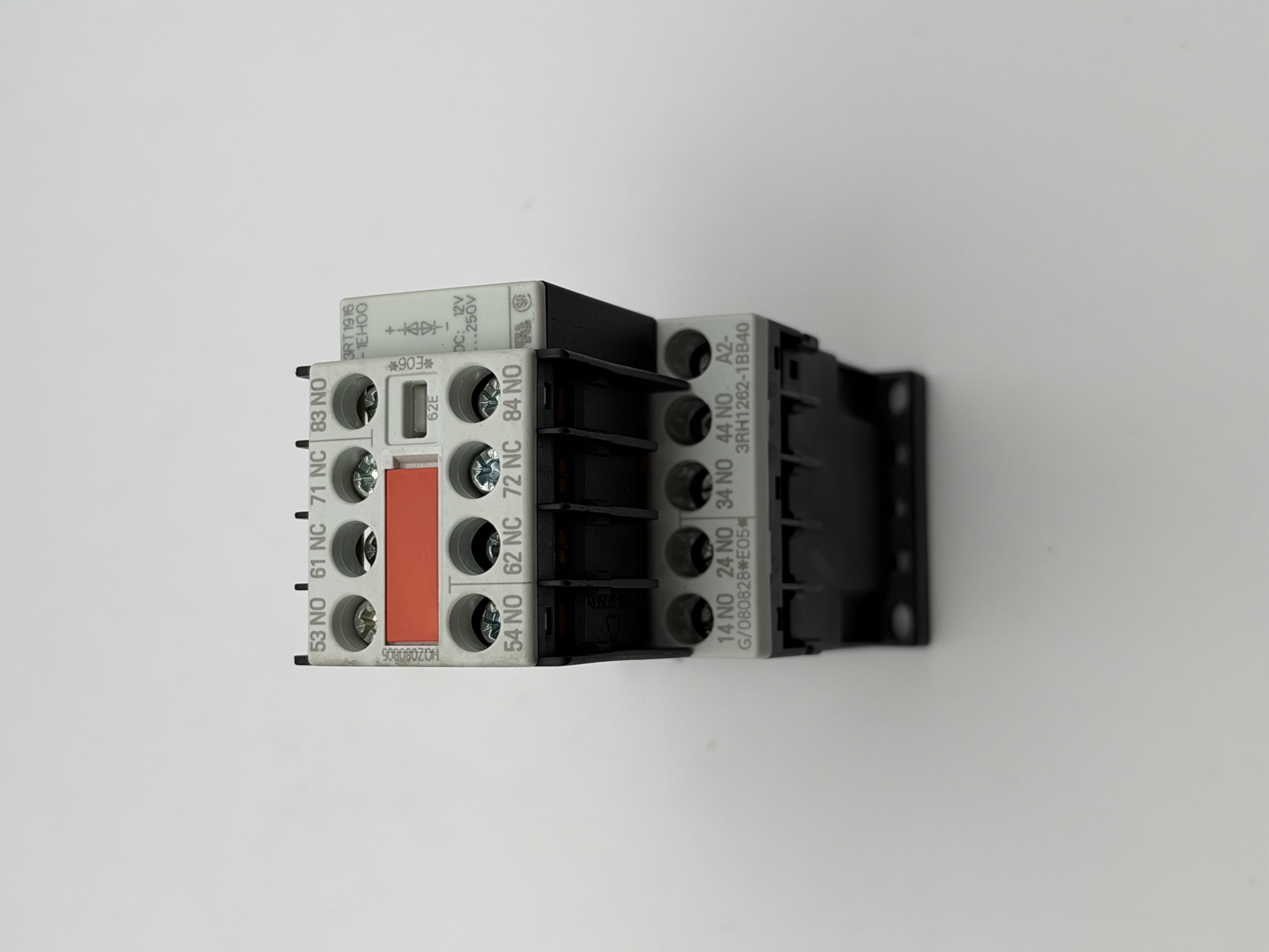 3RH1262-1BB40 3RH1911-1GA22-3AA1 3ZX1012-0RH11-1AA1 Control Relay