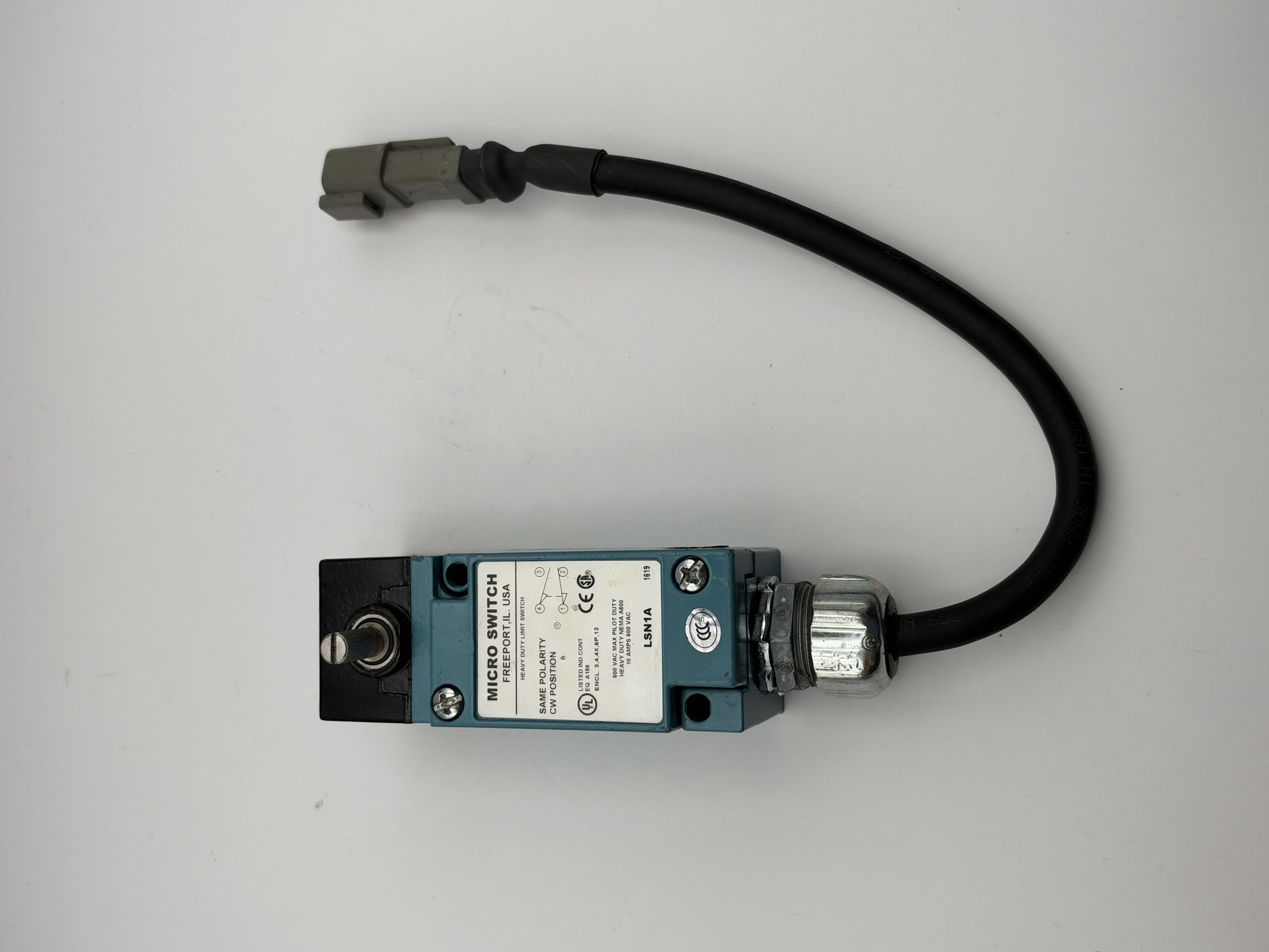 MICRO SWITCH LSN1A Heavy Duty Limit Switch w/ Cable Connector