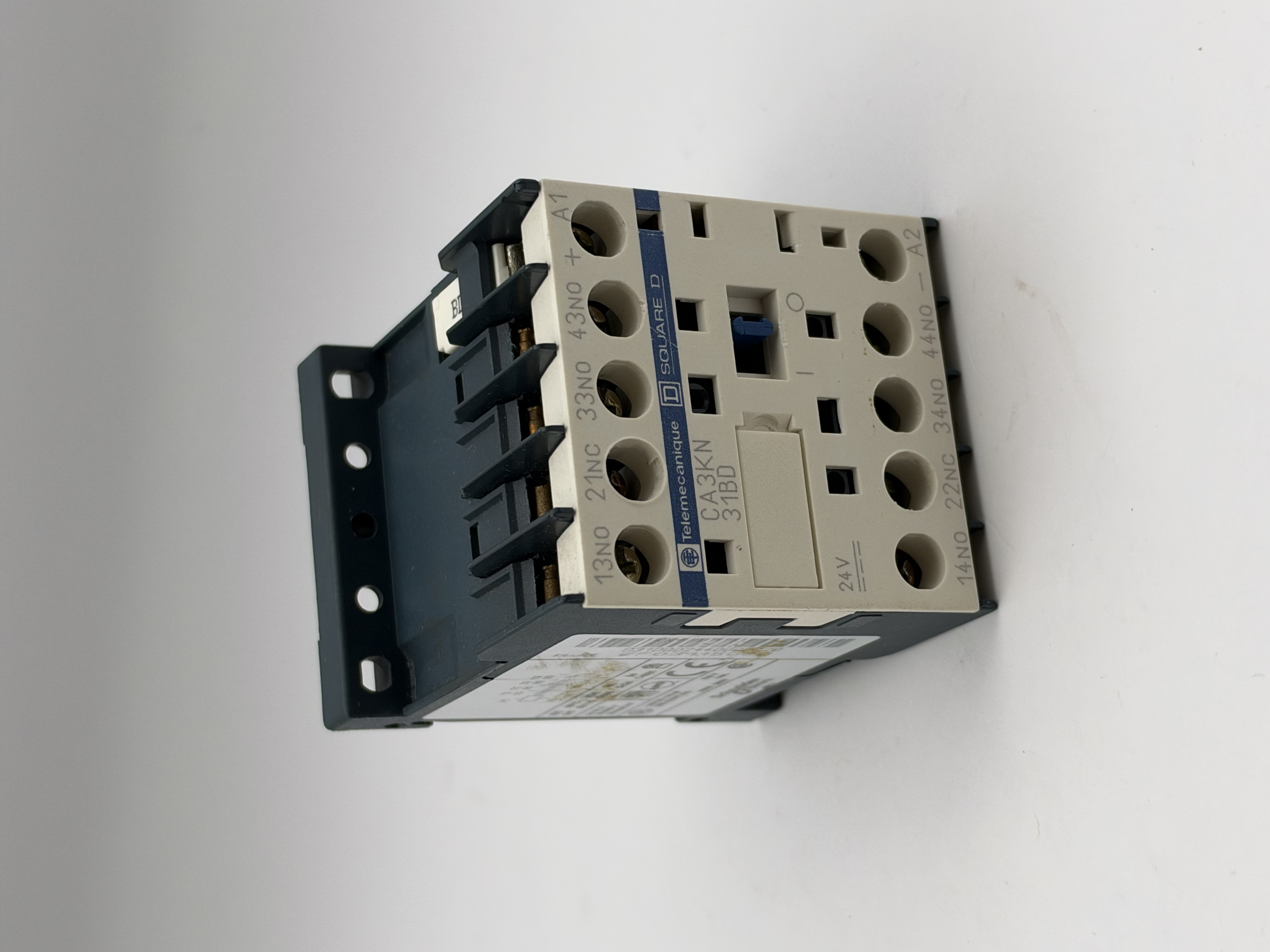 Telemecanique Square D CA3KN31BD Control Relay 24VDC Coil 3NO 1NC